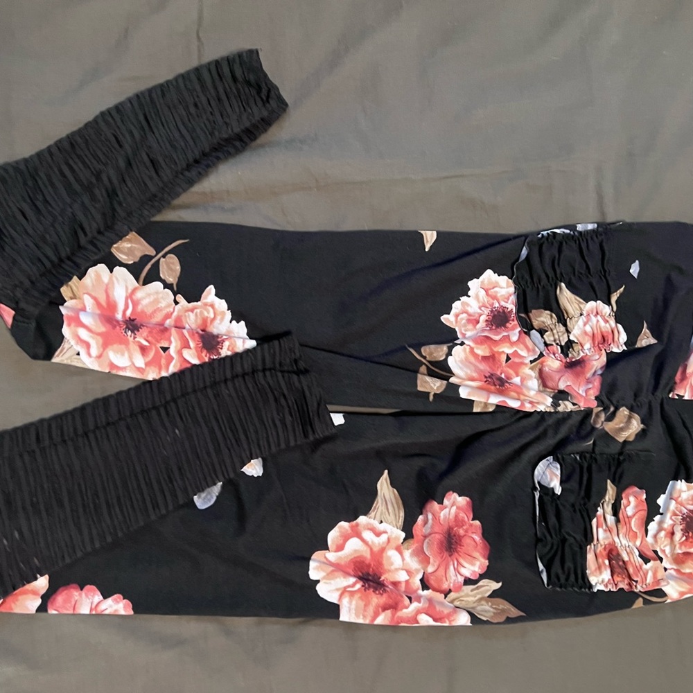 !!SOLD!! Leggings